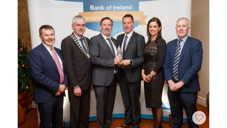 Pictured collecting the award is Padraic McElwee, Head of Local Enterprise Office Clare; Cllr Pat Burke, Leas-Cathaoirleach Clare Co Co; Cllr Ian Lynch; Charlie Glynn; Marie Meehan, Head of BOI Clare; and Noel Crowe, Manager BOI Kilrush.