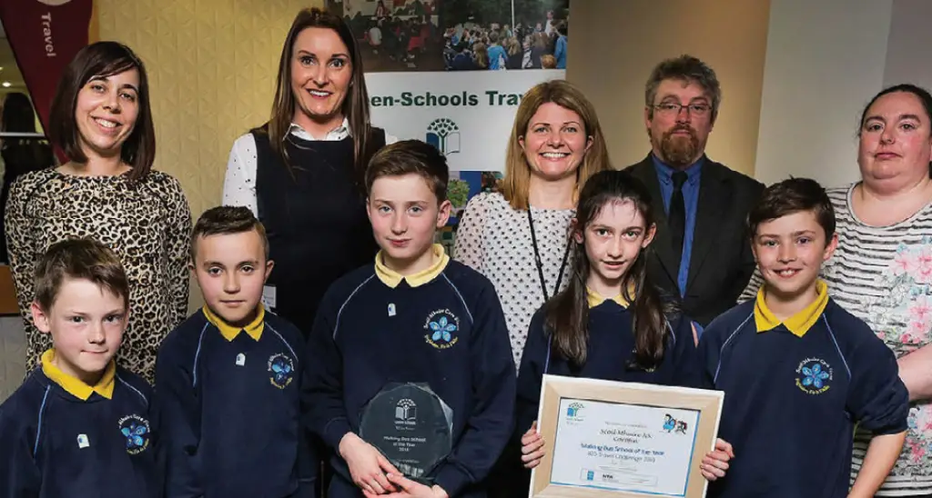 Back L-R: Denise Woulfe, Miriam Macnamara (Green School Co-Ordinators), RSA Representative, Michael John O’Mahony (An Taisce Green Schools) Siobhan Bray (Walking Bus Leader); Front L-R: Darragh Moran, Jake White, Darragh McGroary, Sophie Minogue, Charlie McCarthy (Green School Committee)