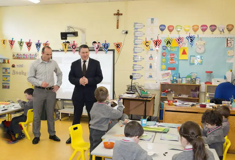 Joe Carey TD with principal Ray McInerney during a visit to Ennis National School. Photograph by Yvonne Vaughan Photography.