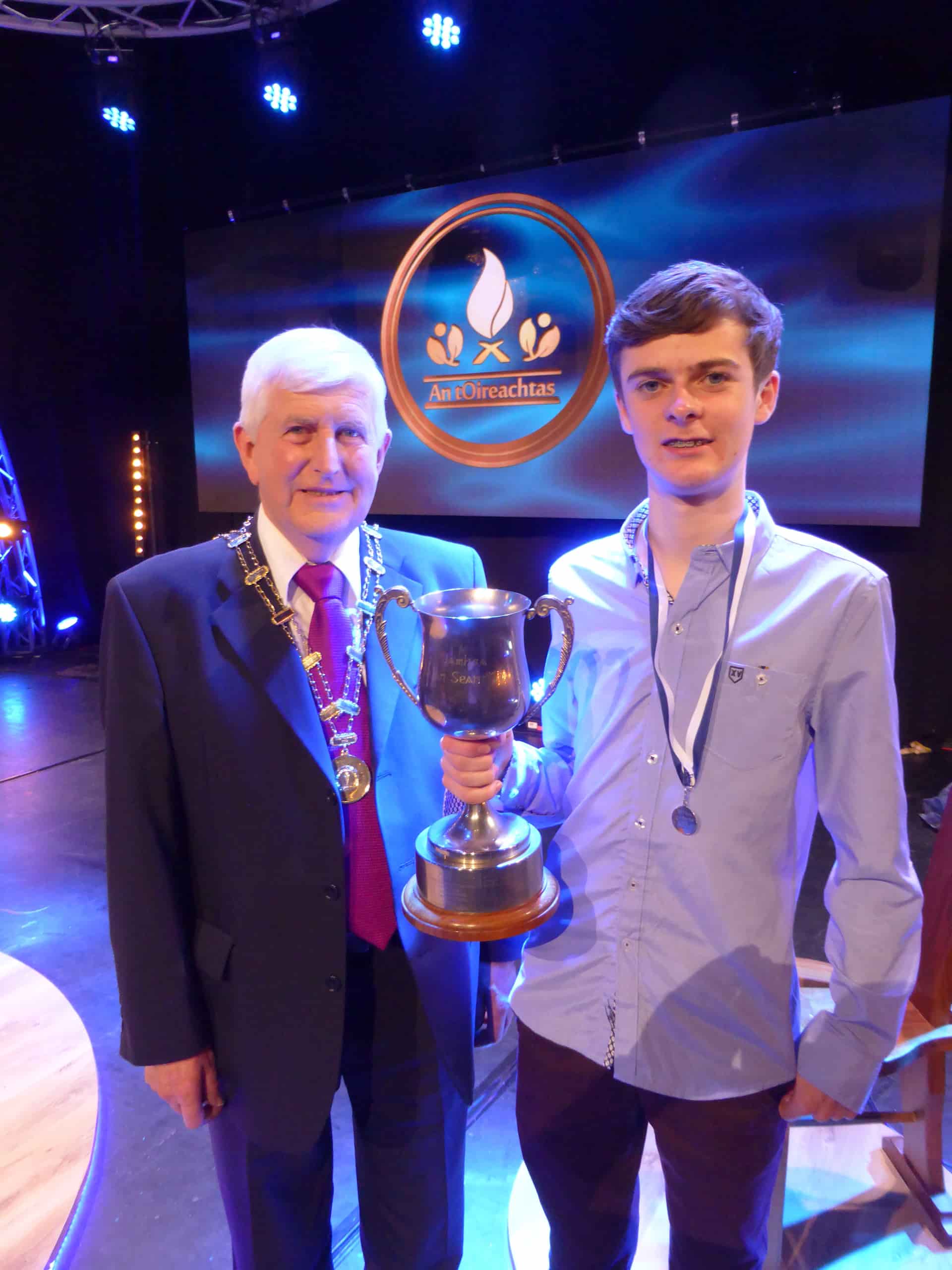 Colm Browne receiving his trophy