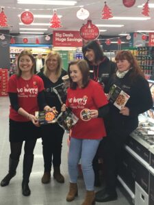 Slimming World leaders at Iceland Shannon opening