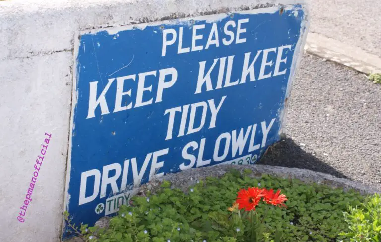 kilkee signs 06-09-19 1 drive warning
