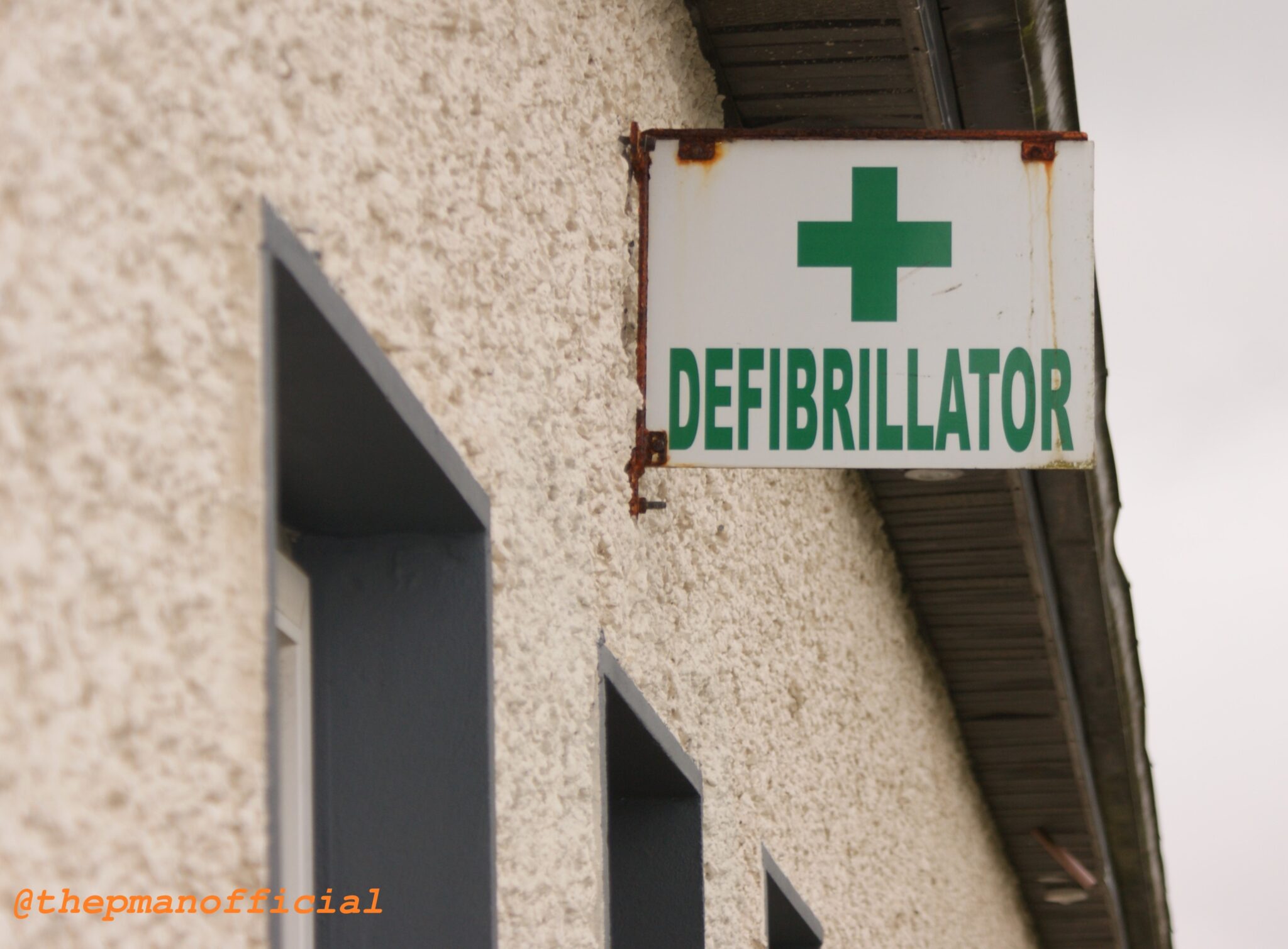 Pinpointing working defibrillators on app 'can save lives' Clare Echo