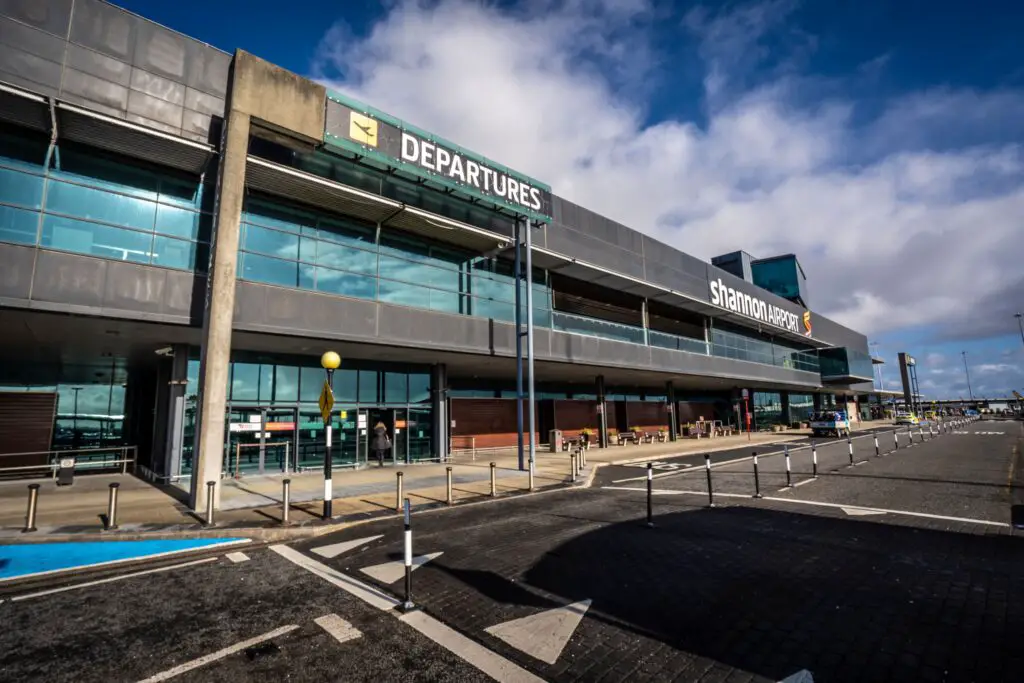 shannon airport departures gate-2