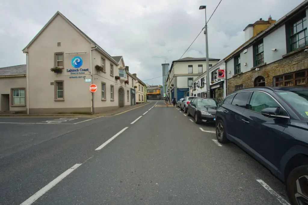 lahinch main street 21-08-23 4