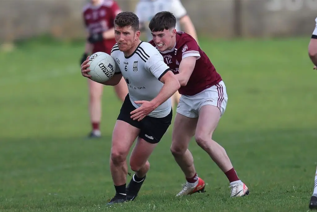 ennistymon v st breckans 13-04-24 joey rouine cathal morgan 1