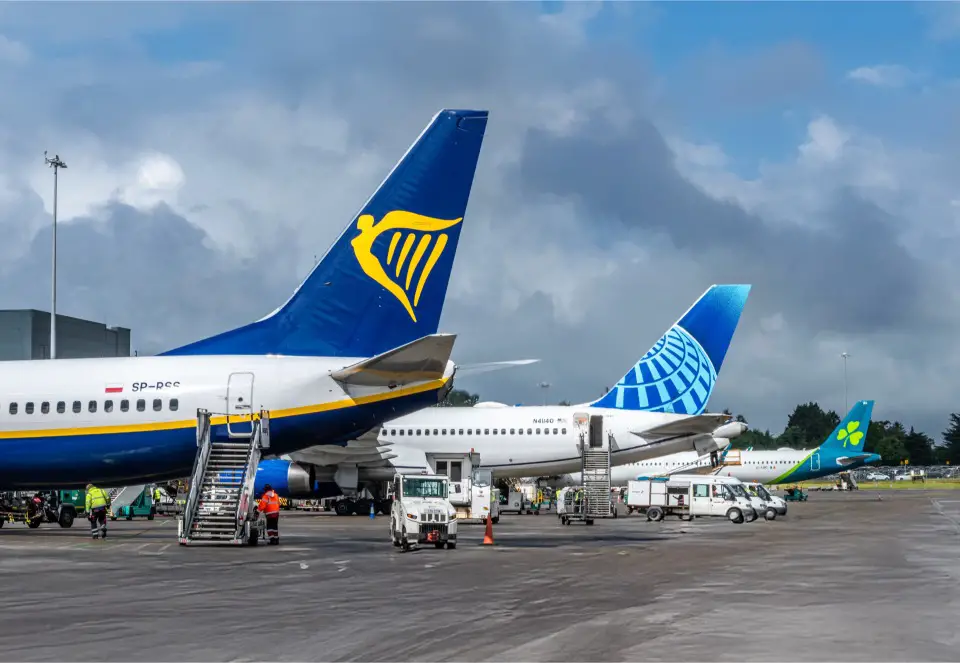 planes shannon airport ryanair aer lingus 1