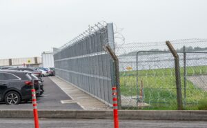 shannon airport fencing 2