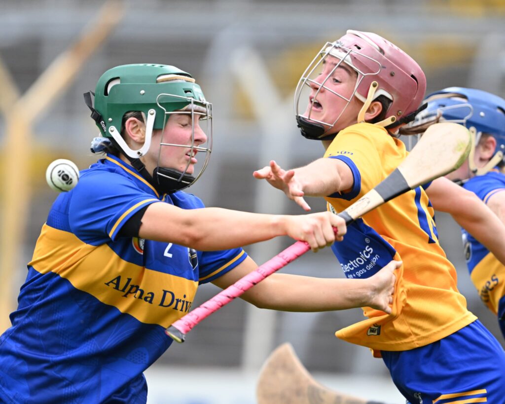 tipperary v clare camogie 28-06-25 niamh costigan roisin begley 1