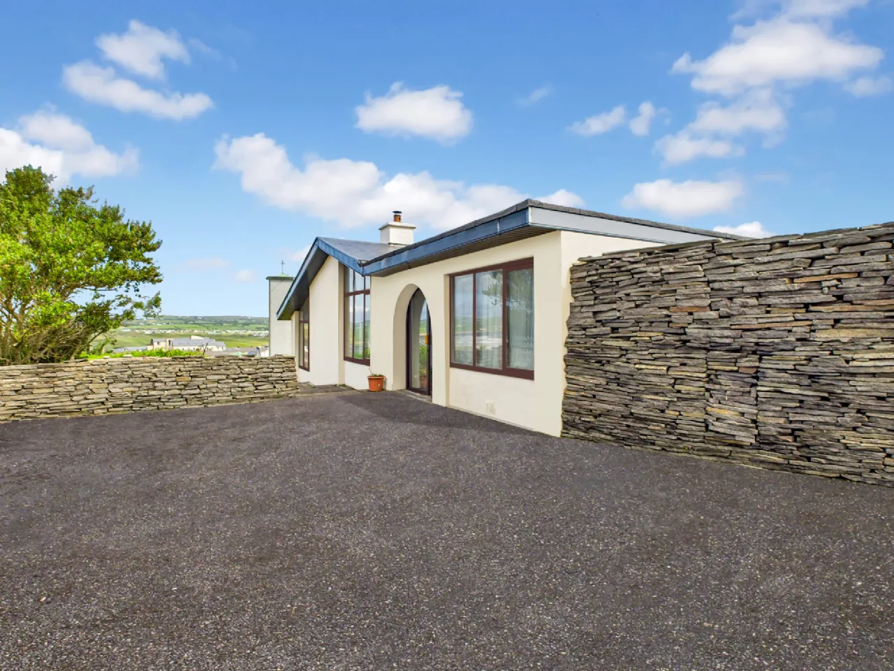 hy house lahinch 1