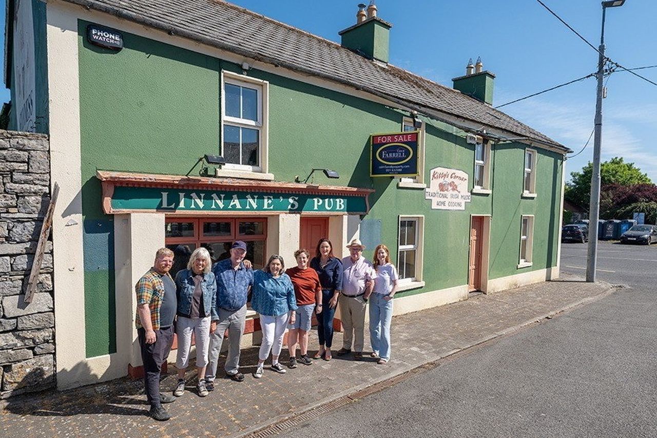 kilfenora corner linnanes pub 1