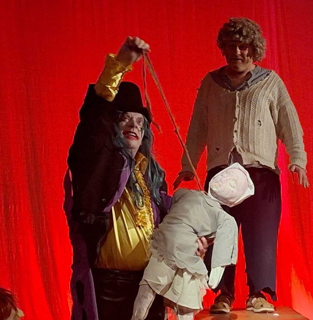 Dandy Dolls Rehearsal_Jackie Scanlan and Joe Varden (1)