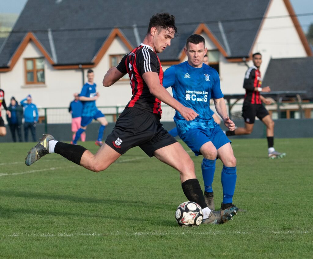 bridge utd v grattan utd 16-11-25 conor whelan 1