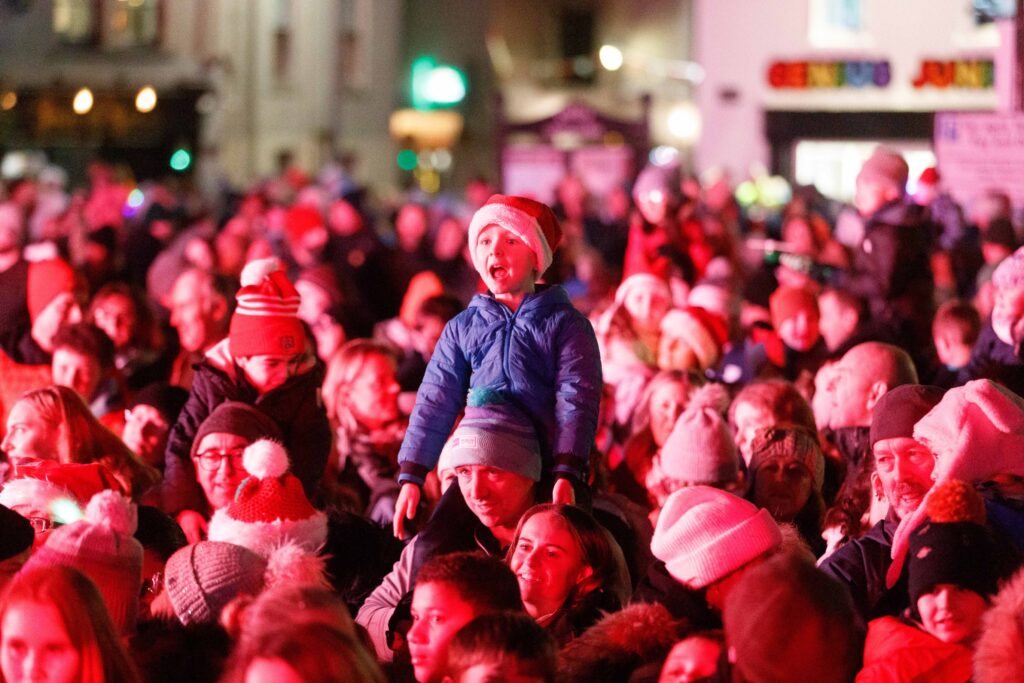 27112025_Council_Christmas_Lights_1259