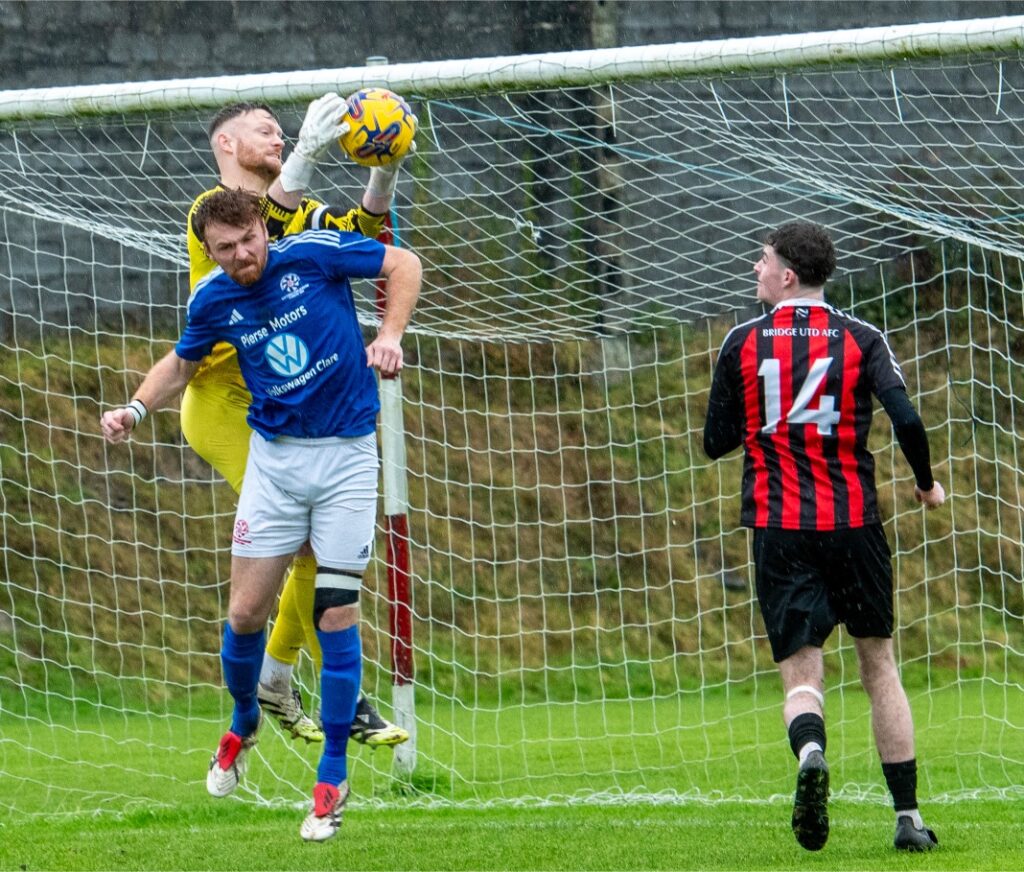 newmarket celtic v bridge utd 07-12-25 john mulready darragh leahy 1