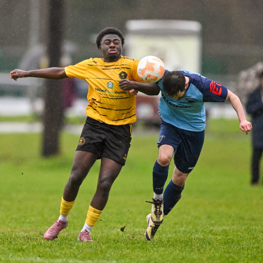 shannon town utd vs fair green celtic 07-12-25 stephen ogundare cian johnson 1