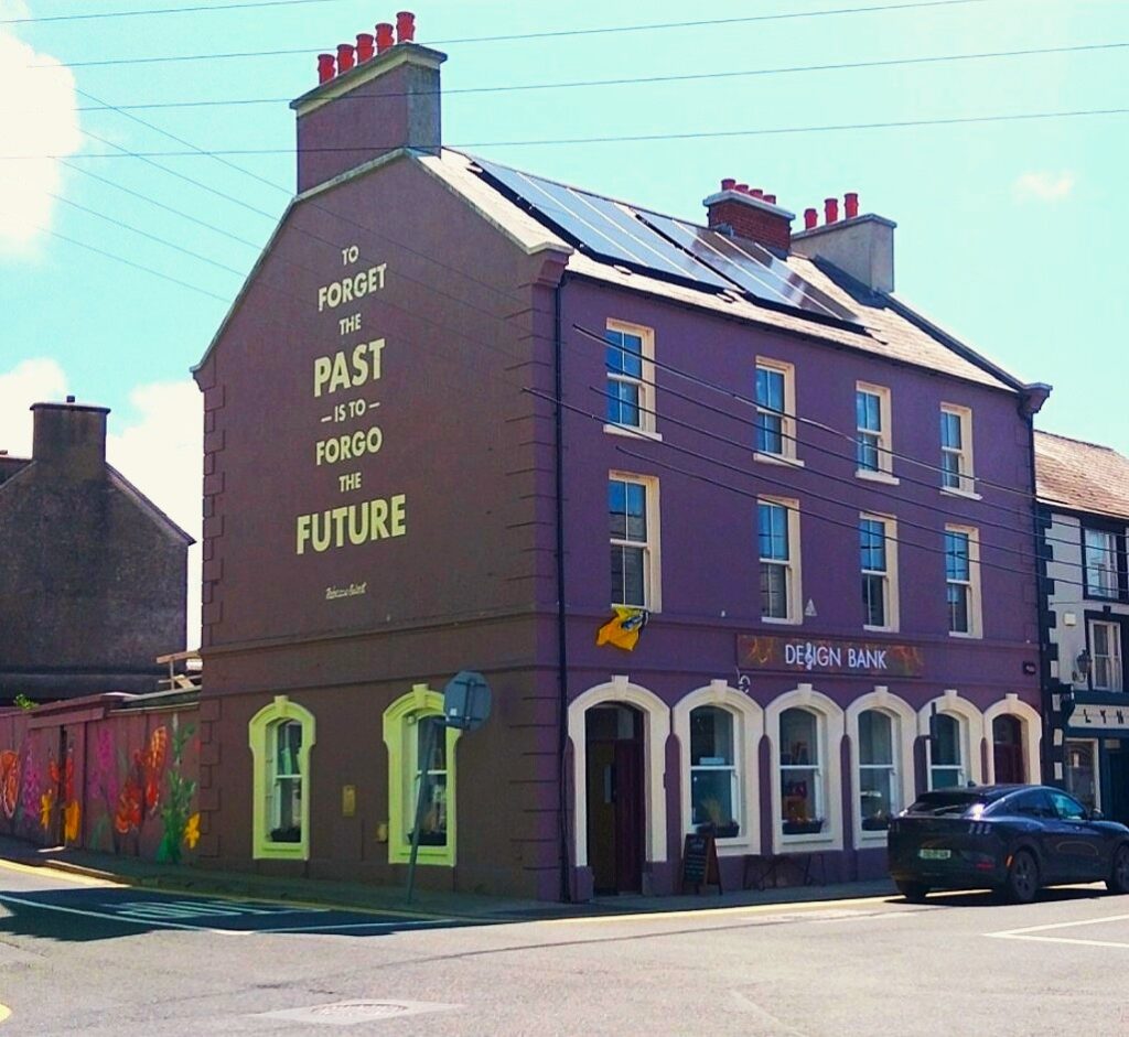 Design Bank Building (side view) (2)