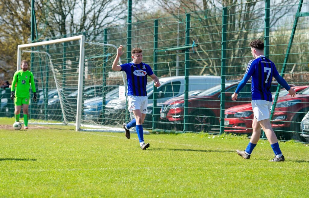 bridge utd vs shannon hibs 05-04-26 conor henry jack o'halloran 1