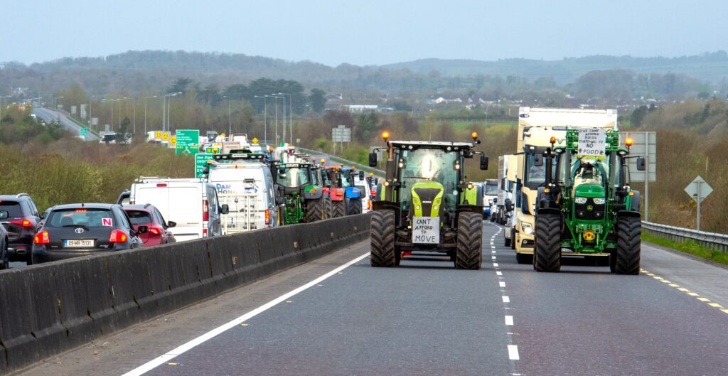 fuel protest 07-04-26 traffic 4