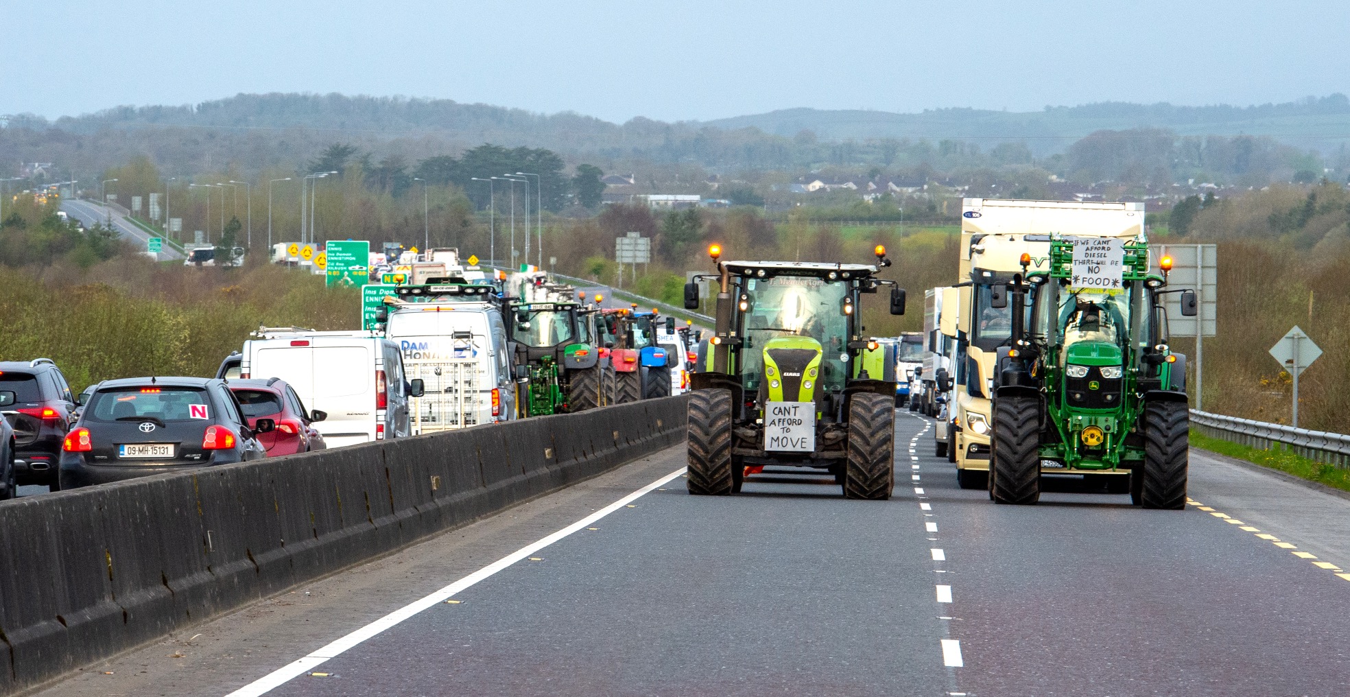 fuel protest 07-04-26 traffic 4