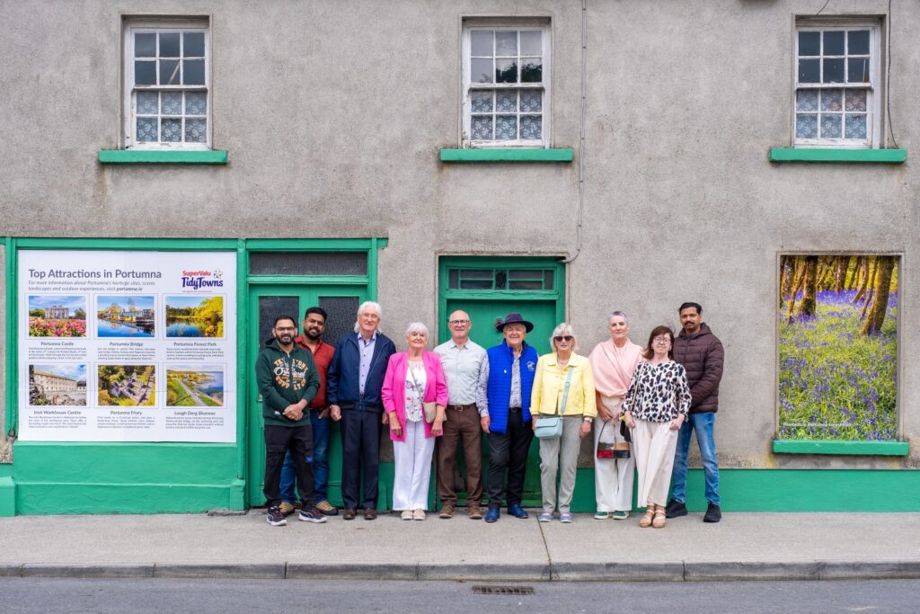 Members of Portumna Tidy Towns -2