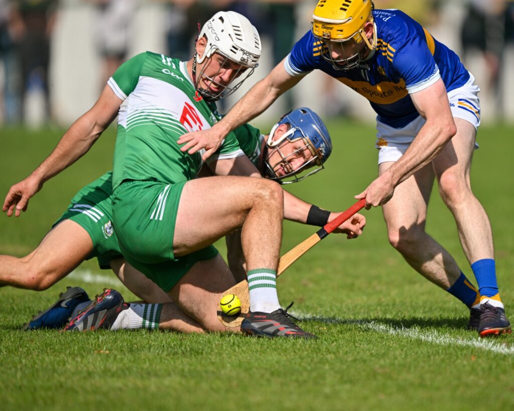 newmarket-on-fergus vs wolfe tones 23-08-26 daithí lohan john feehily 1