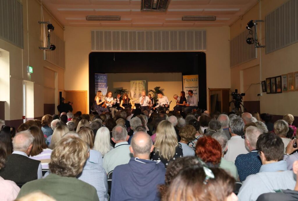 tulla céilí band 05-08-26 stage 1